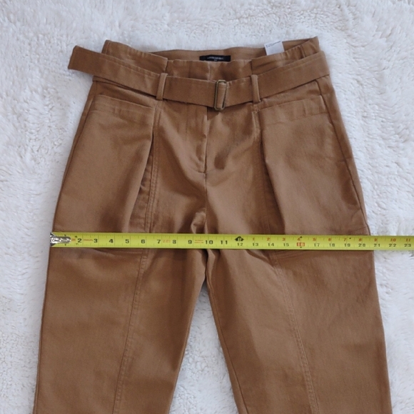 BANANA REPUBLIC Tan High-rise Tapered with Belt, Size 8. - Picture 16 of 17